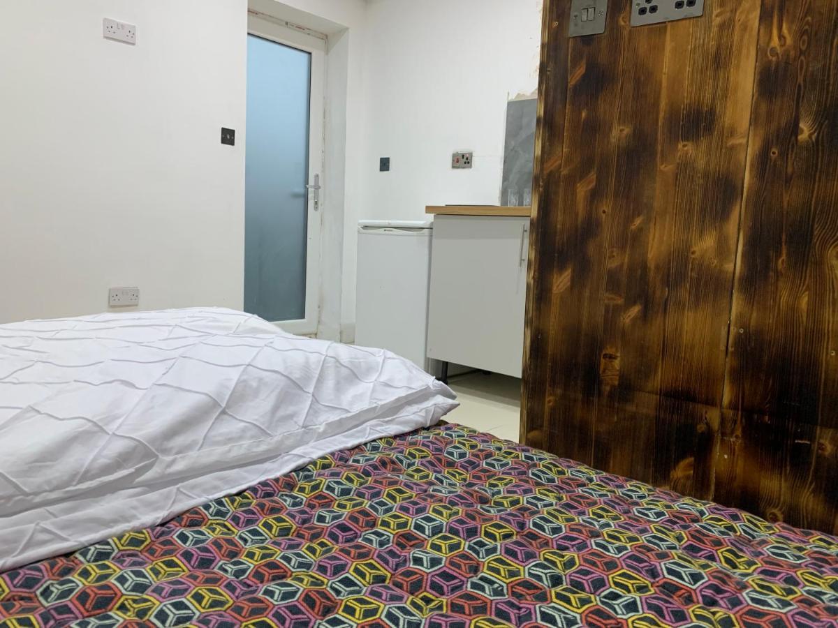 Happy House Apartment Birmingham Bagian luar foto